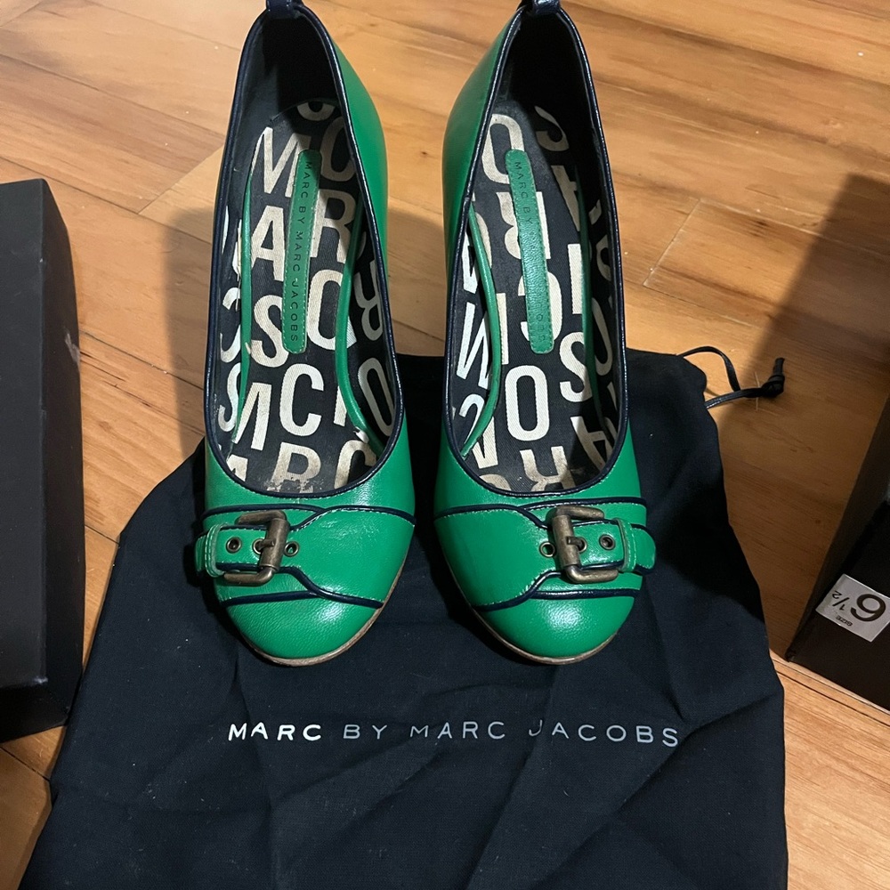 Vintage Marc by Marc Jacobs Green Buckle Heels